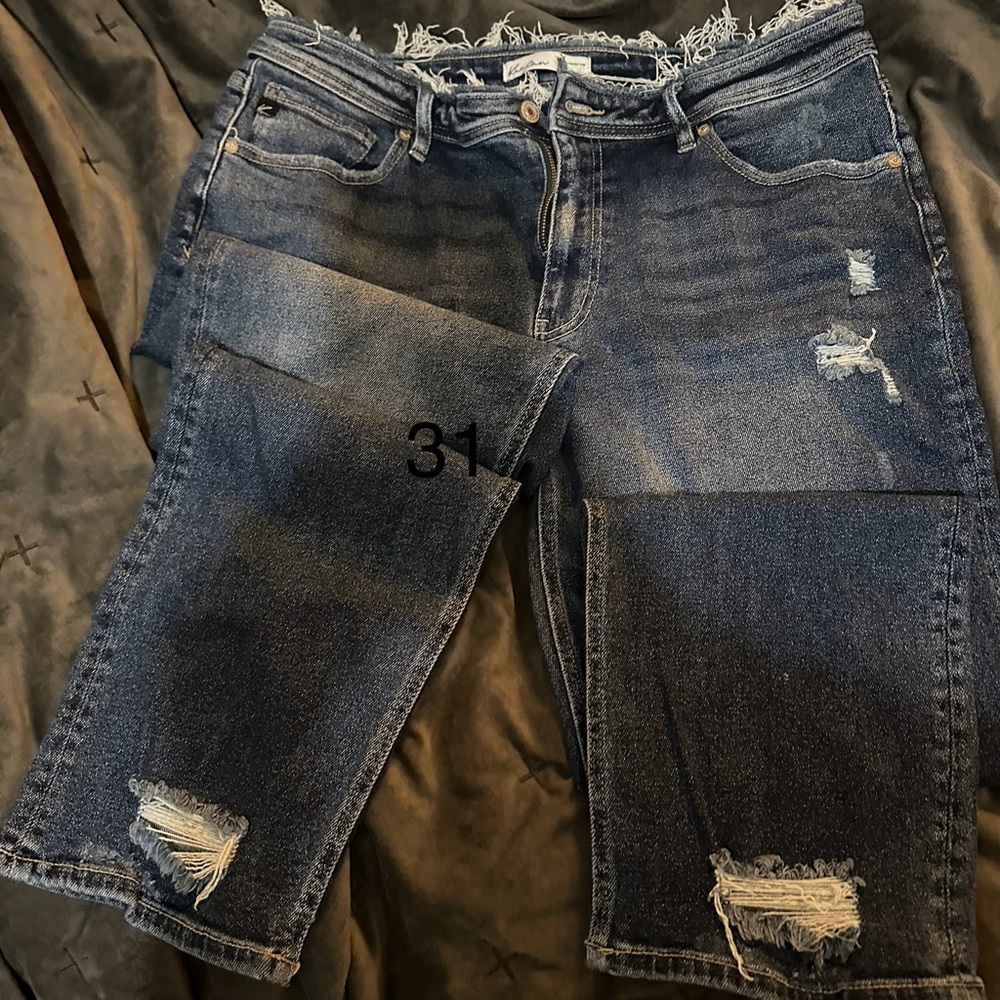 KanCan Dark Blue Distressed Cropped Jeans